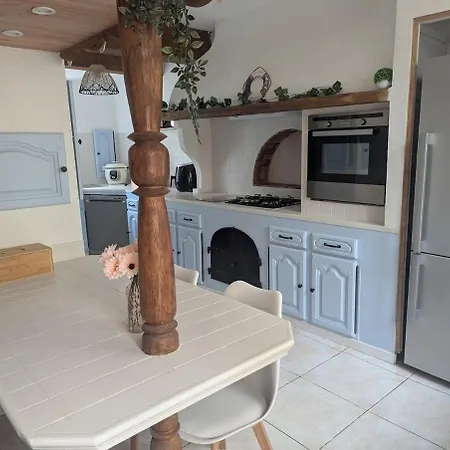 Charentaise House 120 M2 With Outdoor Area Semesterbostad *